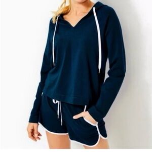 NWOT Blue Lilly Pulitzer hoodie